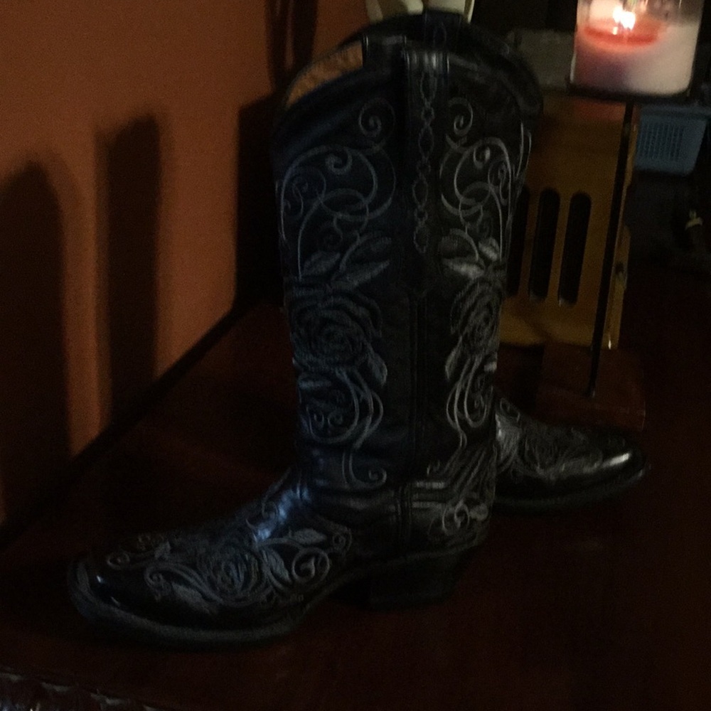 Cowgirls boots